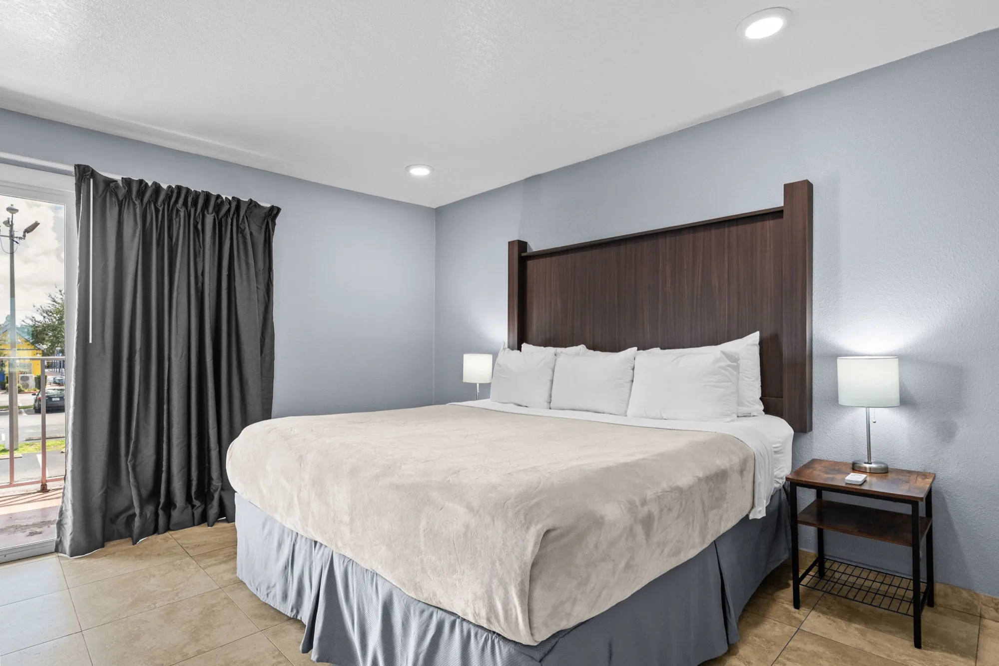 King bed